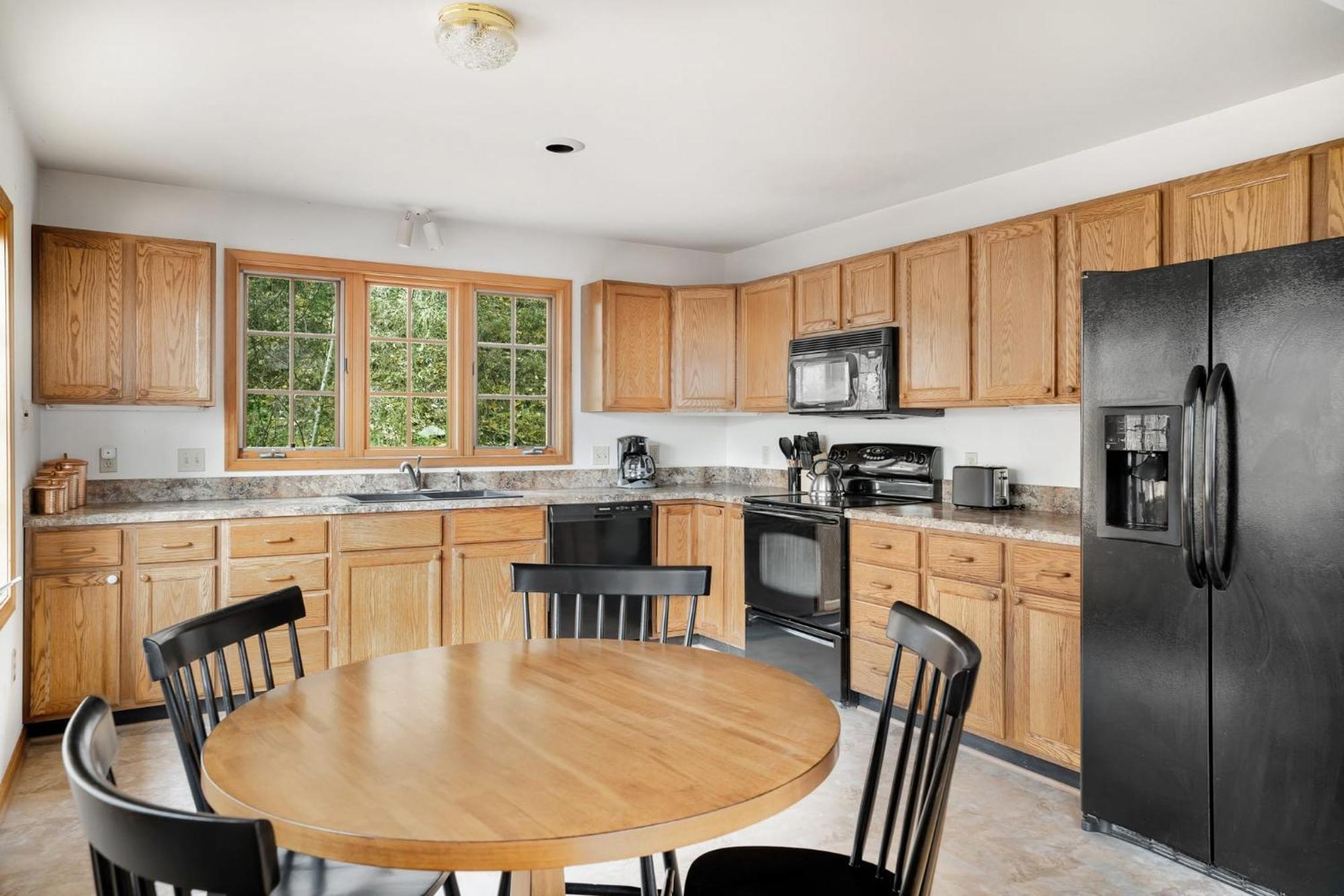Modern Retreat W Hot Tub, Deck & Resort Amenities Berkeley Springs Exterior foto