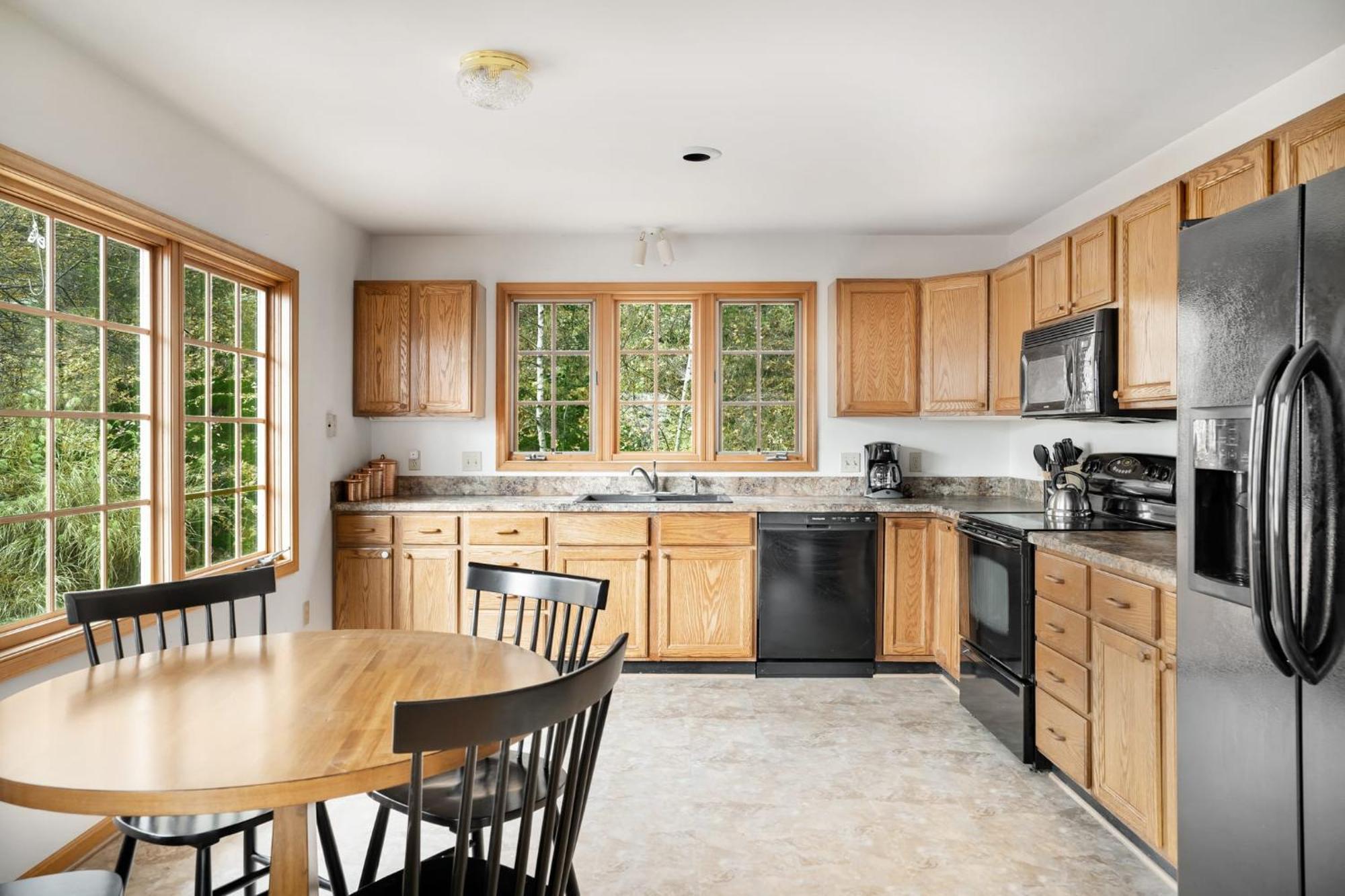 Modern Retreat W Hot Tub, Deck & Resort Amenities Berkeley Springs Exterior foto